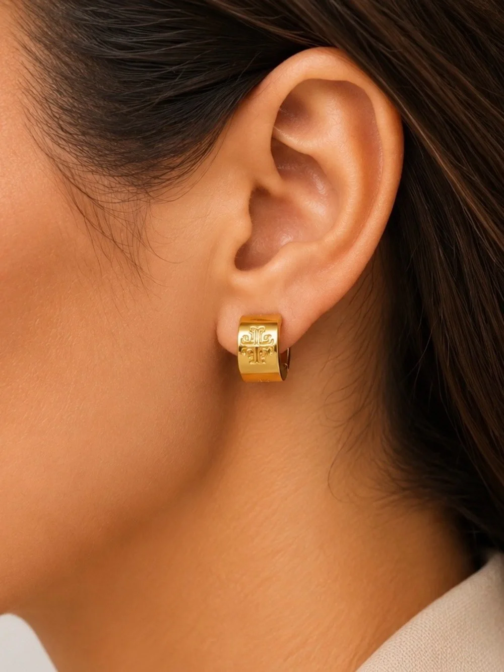Tory Burch Gold-Tone Logo Huggie Hoop Earrings 💛
